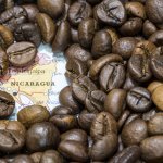 carte du Nicaragua et grains de café