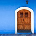 maison coloniale bleue au Nicaragua