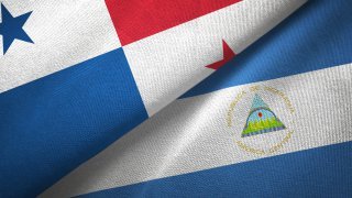  Drapeaux Panama Nicaragua 